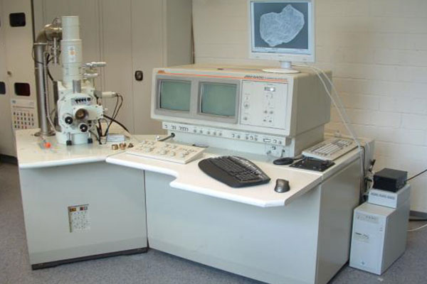 remx-gmbh-76646-bruchsal-Rasterelektronenmikroskop-Mikroskop-samx-service-verkauf-transport-software-hardware-gebraucht-ueber-uns-vorher
